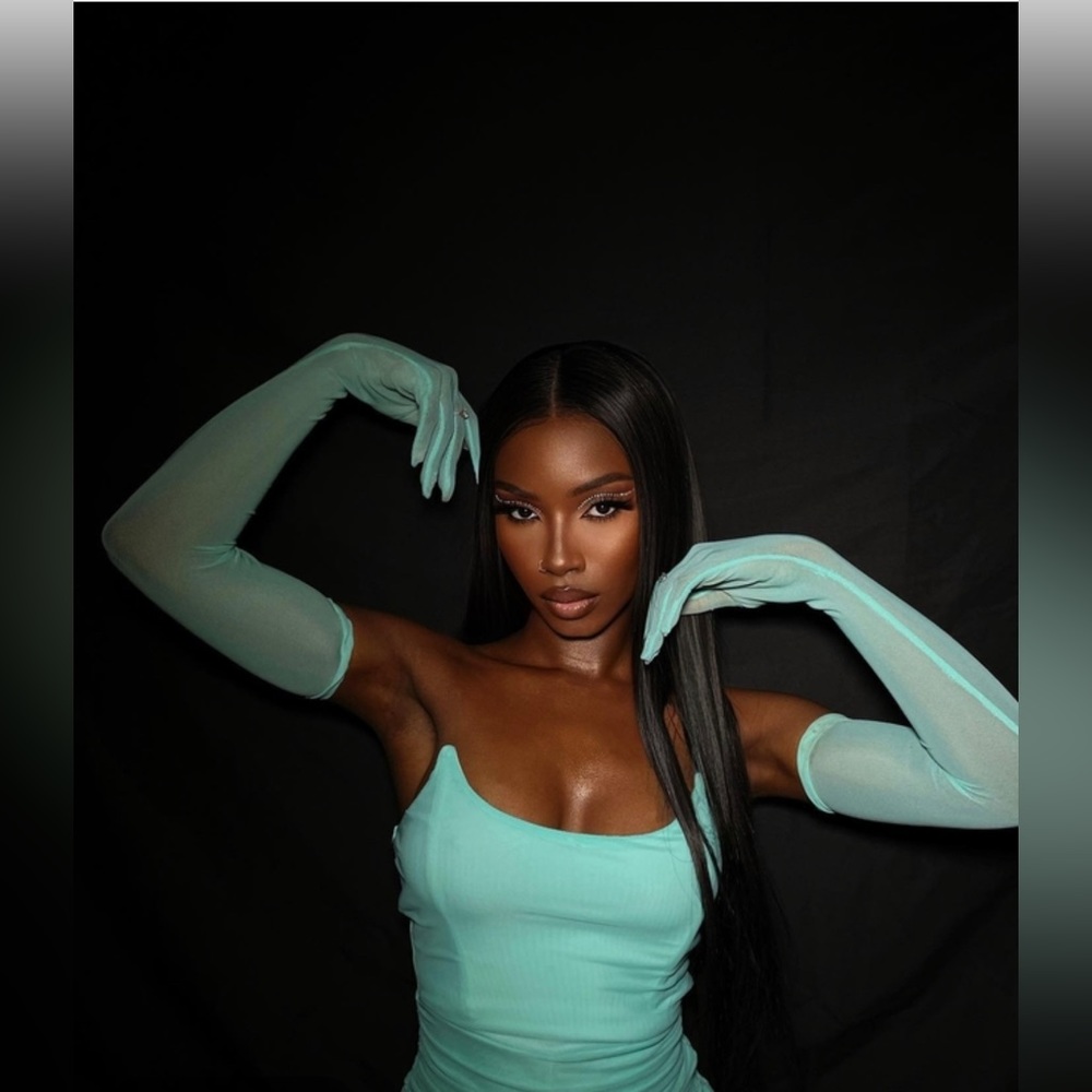 Mesh Romper Set - Picture 2 of 8